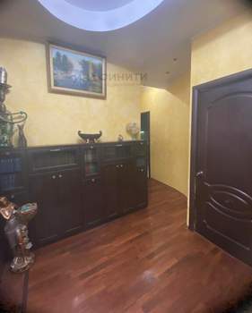 4-к квартира, вторичка, 101м2, 2/4 этаж
