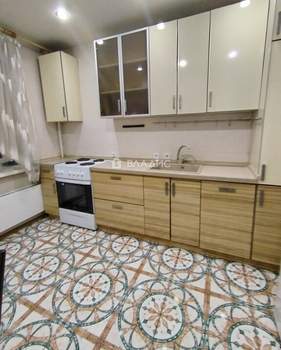 2-к квартира, вторичка, 61м2, 9/17 этаж
