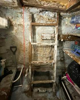 2-к квартира, вторичка, 43м2, 1/4 этаж