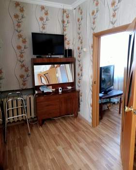 2-к квартира, вторичка, 41м2, 1/4 этаж