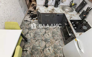 2-к квартира, вторичка, 43м2, 1/4 этаж
